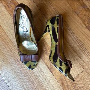 Dolce & Gabbana vintage 90’s leopard print patent leather heels size 37